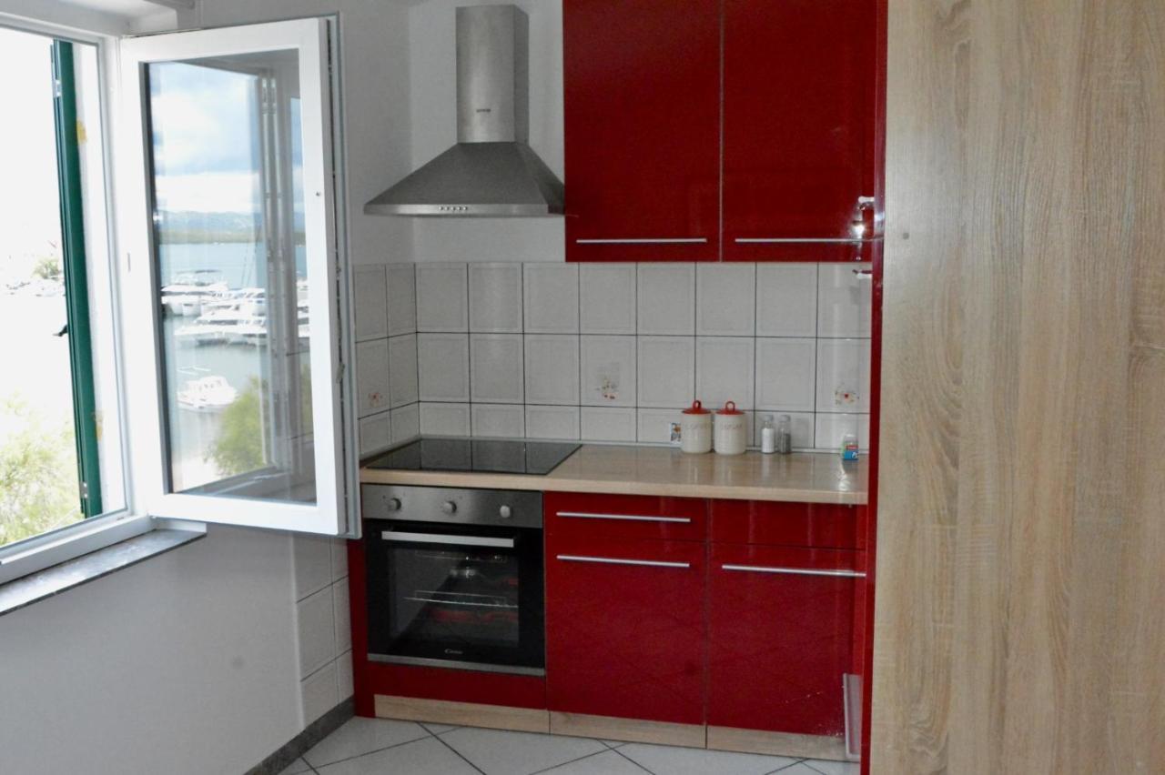 Apartman Klara Murter Exteriör bild